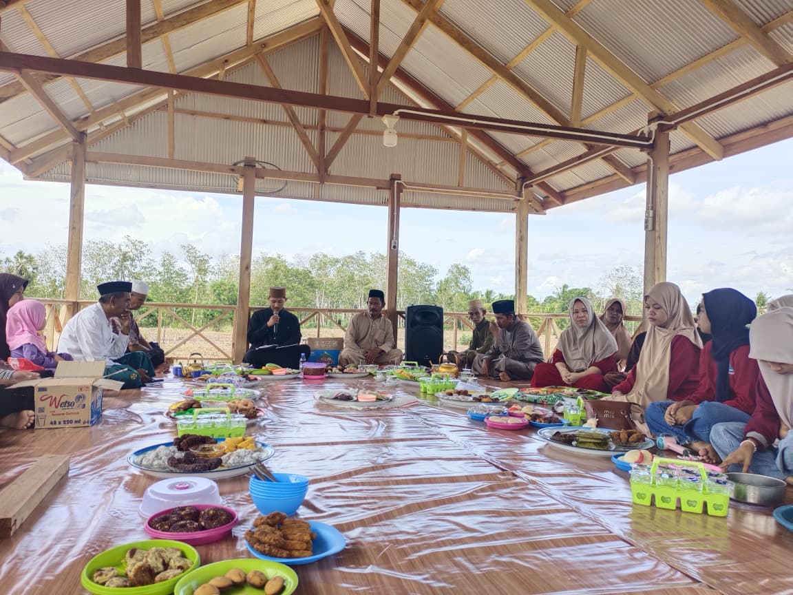 Pemerintah Desa Mario Gelar Syukuran Peresmian Rumah Sanggar Tani dan Pembangunan Jaringan Listrik